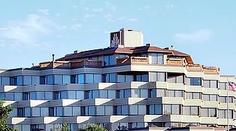 Střelec zabil v hotelu v Chicagu muže, dalších nejméně šest lidí zranil