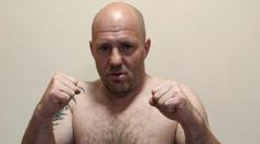 Chodí po horách a hledá medvědy. Nyní český boxer vyzve Tysonova přemožitele