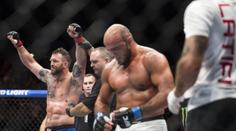 Pekelná UFC v Hamburku: Bader zničil Ilira hrozivým kolenem!