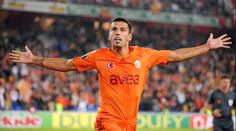 Baroš před zápasem řádil s fanoušky Galatasaraye, od sparťanů to schytal