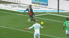 Borec na konec: Hráči Saint-Étienne darovali soupeři gól lacinou chybou