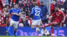 Liverpool v derby setnul Everton a zůstává neporažený, Krejčí skóroval