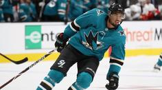 V zámoří objasnili, proč se Sharks zbavili Kanea. Nyní kolem něj krouží Edmonton