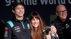 Legenda MotoGP se raduje ze šťastné události, Rossimu se narodila dcera