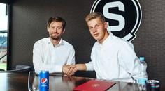 Nečekaný přesun do Ajaxu? Slavný klub chce mladého talenta ze Sparty