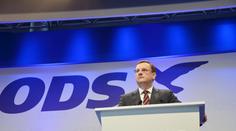ODS chtěla vyhnat černé duše, ale vypudila svoje starosty. Radnice se bouří, že s nimi Nečas nemluví.