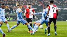 Šest branek i šťastný gól z nastavení. Slavia urvala na hřišti Feyenoordu remízu