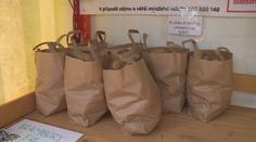 Farmáři vymýšlejí, jak prodat úrodu. Nasazují samosběry i zeleninomaty