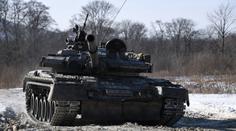 1 800 tanků, skoro 4 000 obrněnců a 400 letadel. Rusové spouští obří ofenzívu