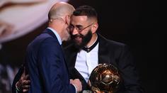 Šéf mi vždy říkal, že Zlatý míč vyhraji, zářil Benzema. Šampaňské vynechal