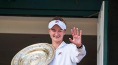 Pocta pro Krejčíkovou. Na Wimbledonu se osobně setkala s královskou rodinou