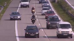 Řidiči, pozor, začíná sezona motorkářů. Počasí jim ale zatím nepřeje