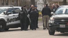 Útočník v Illinois zabil 4 lidi a dalších sedm zranil. Policie ho dopadla