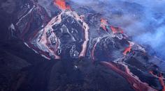 Francouzský ostrov vyhlásil pohotovost. Blíží se erupce sopky