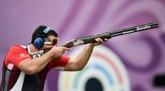 Česko slaví. Sportovní střelec Lipták vystřílel cenný kov na ME