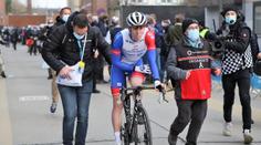 Nemáš mozek! Cyklista byl po střetu pořádně vytočený. Co na to říká UCI?