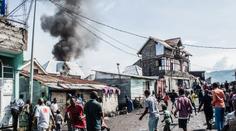Při srážce přeplněného autobusu s cisternou uhořelo v africkém Kongu 33 lidí