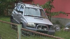 Výměna oleje se mu stala osudnou! Muže kvůli chybě zavalilo auto