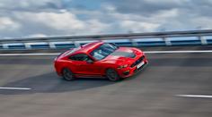 Připraven udělat pořádný rozruch. Podívejte se, co umí nový Mustang Mach 1