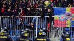 Nechutné chování fanoušků Sparty, po prohře v derby zdemolovali Eden
