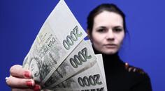 Náctiletí dlužníci: Děti dělají z rodičů finanční rukojmí, jak se bránit?