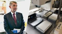 Češi vyvinuli revoluční test na Covid-19. Babiš s Vojtěchem šli na exkurzi