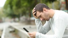 Na některých mobilech přestanou fungovat důležité aplikace. PŘEHLED