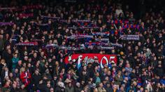 Tragédie v Anglii. Zemřel fanoušek Crystal Palace, srazil ho autobus