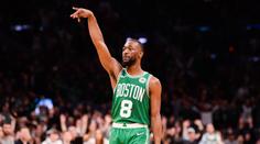 Drsná srážka se spoluhráčem, Kemba Walker skončil na nosítkách