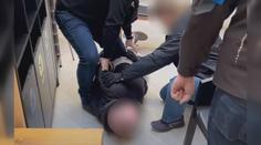 Policie zadržela gang, který měl zneužívat platební karty