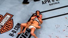 Roberson opět nedal váhu, neprošla ani Jessica Eye! Přijdou o kus výplaty