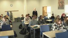 Američtí studenti v Česku: Volili jsme Trumpa, umí ohlídat hranice