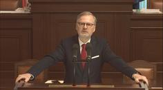 Poslanci řešili ceny energií. Masivní zdražení se nekoná, řekl Fiala