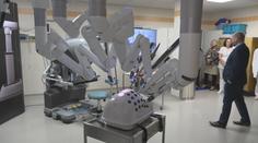 Lidi s rakovinou tlustého střeva operuje v Jihlavě robot. Zákrok je šetrnější