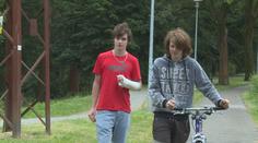 Hrdinové (14 a 17) při vyjížďce zachránili vážně zraněného muže!