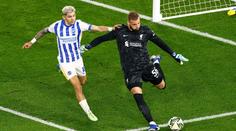 Jarošova premiéra v základu Liverpoolu byla vítězná. City překvapivě končí