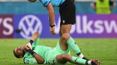 Italové fotbalem baví, kaňkou jsou simulace. Lidé by to přísně trestali