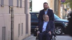 Exprezident Zeman ve středu otevřel svou kancelář. Je dostupná i veřejnosti