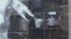 VIDEO: Robot barista uvaří až čtrnáct káv najednou