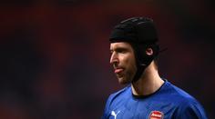 Čech na odchodu z Arsenalu? Trenér chce koupit novou jedničku!