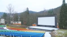 Letní kino v Karlových Varech má šanci na obnovu. Plány představili dva zájemci