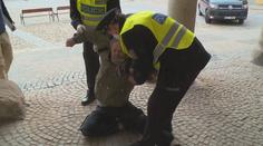 Protest na jihu Čech skončil velmi rychle, náměstí obklíčila policie. VIDEO