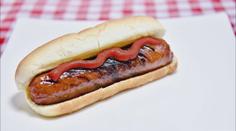 KOŘENÍ: Nejlepší hot dog