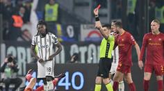 Útočník Juventusu vydržel na hřišti 40 sekund. Po kopu jak z UFC byl vyloučen