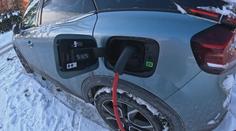 Mráz trápí majitele elektromobilů. Experti radí zkontrolovat baterie
