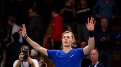 Shapovalov prolomil smůlu, nelichotivý rekord zůstal nepokořen