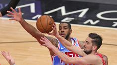 Fantastický Saty pomohl porazit Brooklyn, sklonil se i hvězdný Irving
