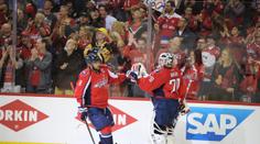 Hvězdy Capitals odmítly konec sezony, San Jose krok od postupu