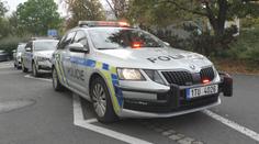 Strážník měl dát ženě facku, pak se zhroutit. Konflikt řeší policie