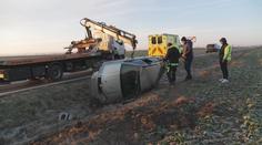 Kluzké silnice potrápily řidiče v Česku. Hasiči řešili řadu nehod
